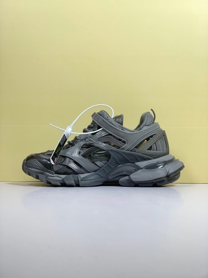 Balenciaga Track.2 男士灰色透明鞋底运动鞋
