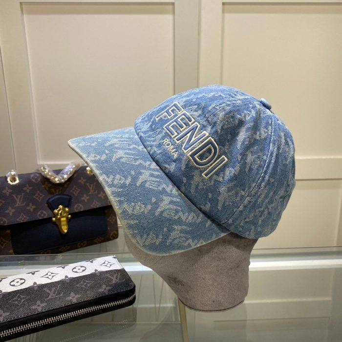 Fendi 棒球帽 蓝色 Fendi 棒球帽