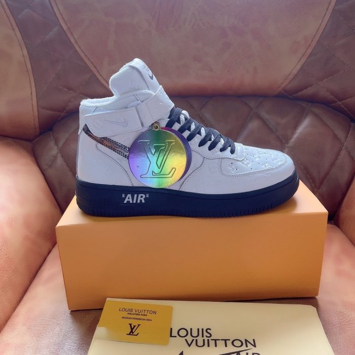 高仿Louis Vuitton 和 Virgil Abloh 设计的 Nike Air Force 1 男式白/黑鞋，男鞋