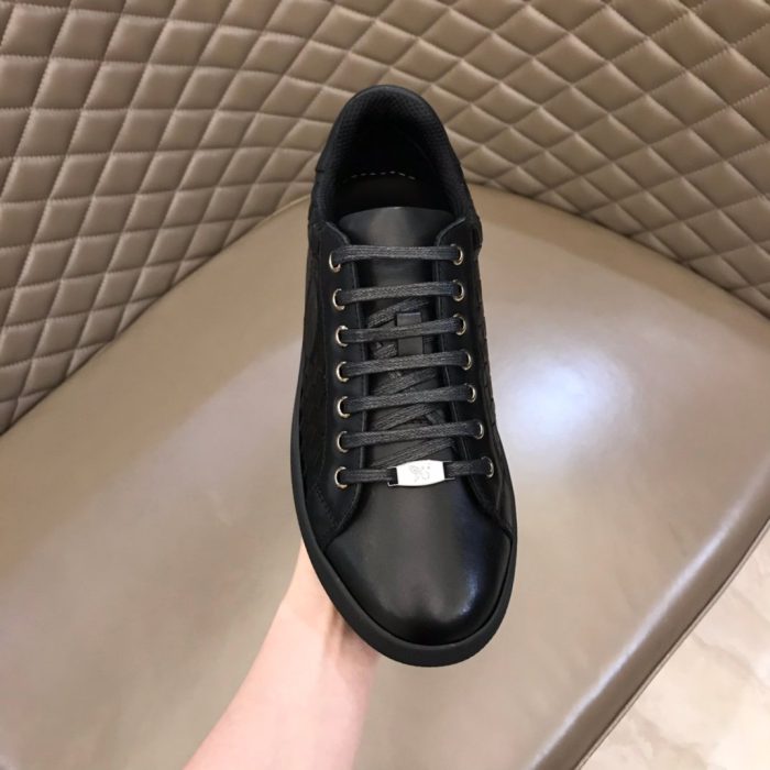 Bottega Veneta 男士运动鞋黑色 85024