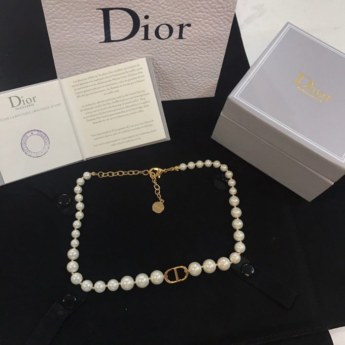 Dior 项链 Stering Pearl 品质：1:1 附赠 Dior 盒子