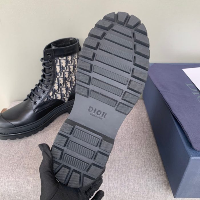 高仿迪奥（Christian Dior）男士探索者踝靴黑色 CD