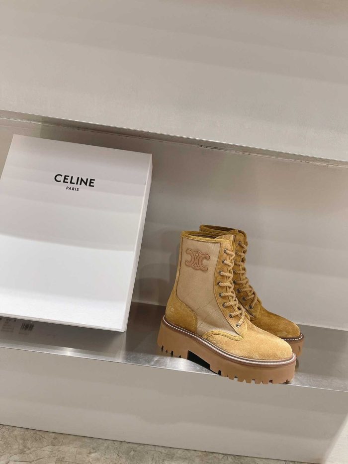 Celine 女式 Triomphe 棕色笨重系带靴 354657005C.04DB