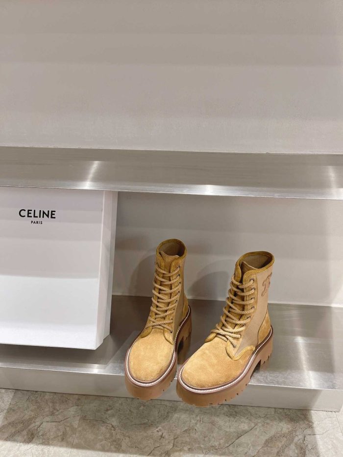 Celine 女式 Triomphe 棕色笨重系带靴 354657005C.04DB