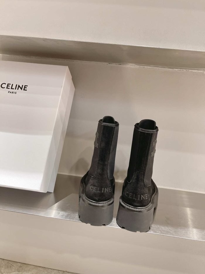 Celine 女式 Triomphe 黑色粗大系带靴