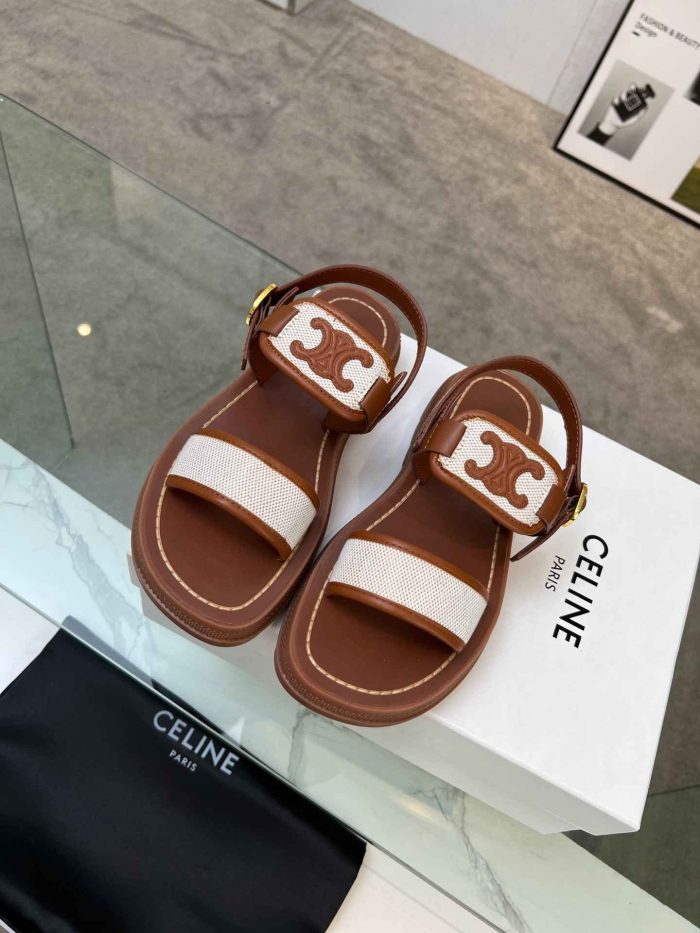 Celine Clea Triomphe 女式凉鞋棕色 353872270C.04UB