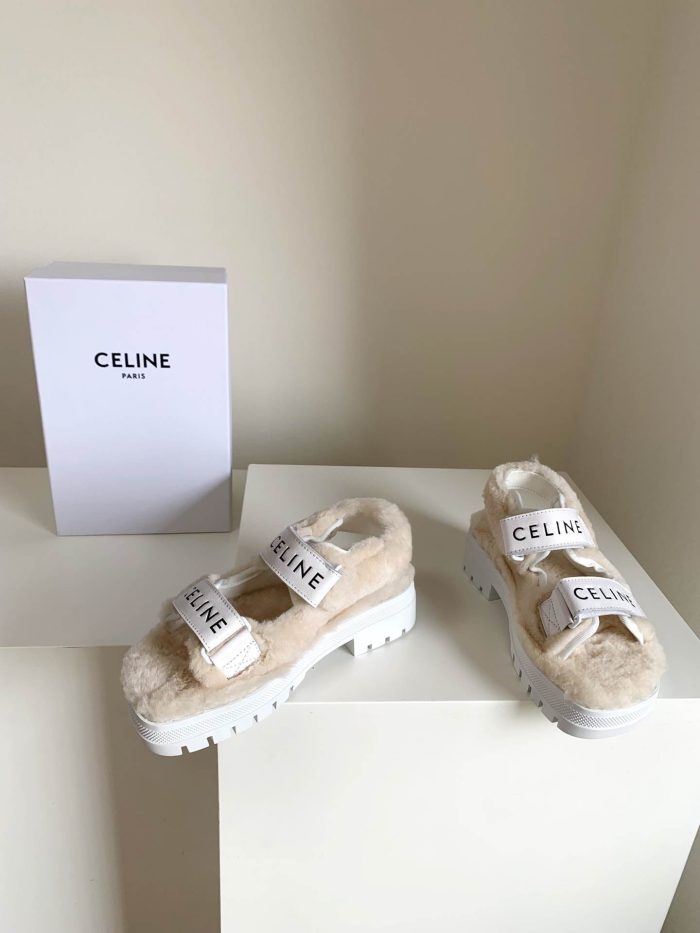 Celine Leo 女式毛皮白色抓痕凉鞋