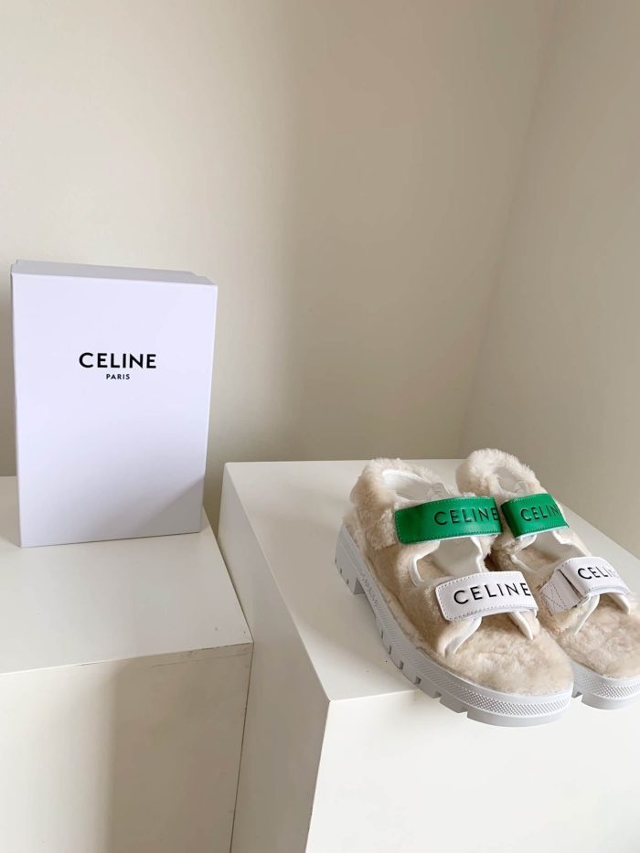 Celine Leo 女式毛皮白绿划痕凉鞋