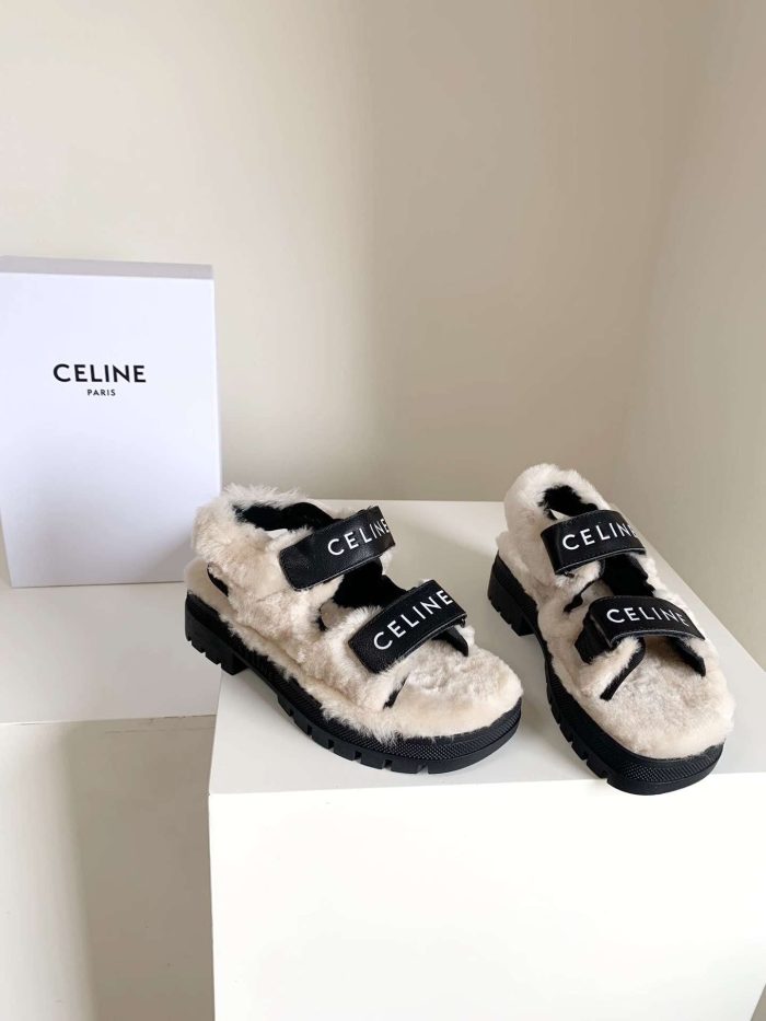 Celine Leo 女式毛皮黑色 Scratch 凉鞋