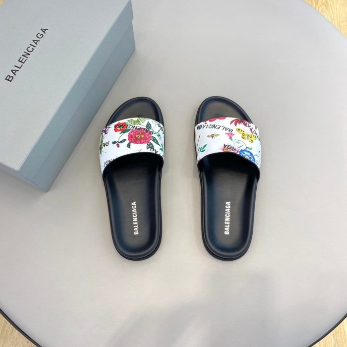 Balenciaga 女式泳池拖鞋白色