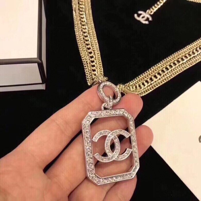 Chanel 项链 多链 CC 吊坠 金色 女士