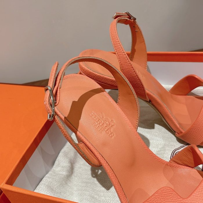 Hermes Ella 女式凉鞋浅橙色 4.1 英寸/10.5 厘米