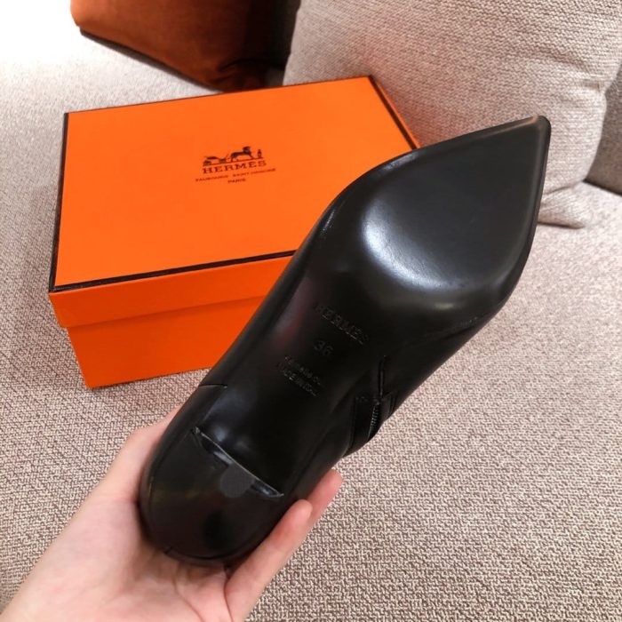 Hermes Blanche 女式黑色踝靴 2.4 英寸/6 厘米