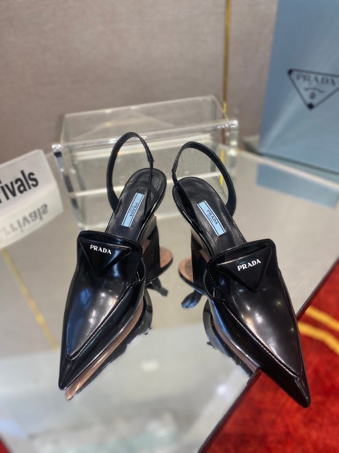 Prada 女式拉绒露跟高跟鞋黑色 2.6 英寸/65 毫米 PRD 1I885M_055_F0002_F_A065