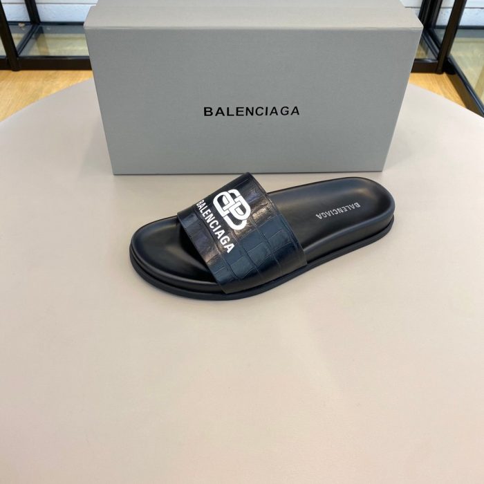 Balenciaga 女式泳池拖鞋黑色