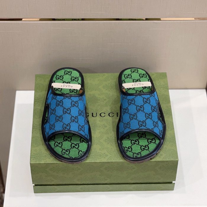 Gucci 男士 GG Supreme 凉鞋蓝色和绿色 624879