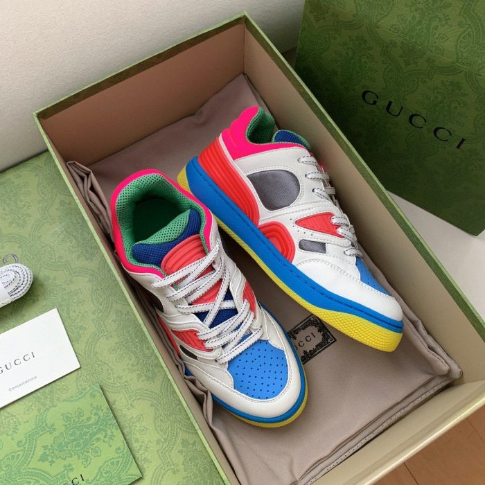 Gucci 男士篮球运动鞋白色粉色和蓝色 661311 2SH80 9063