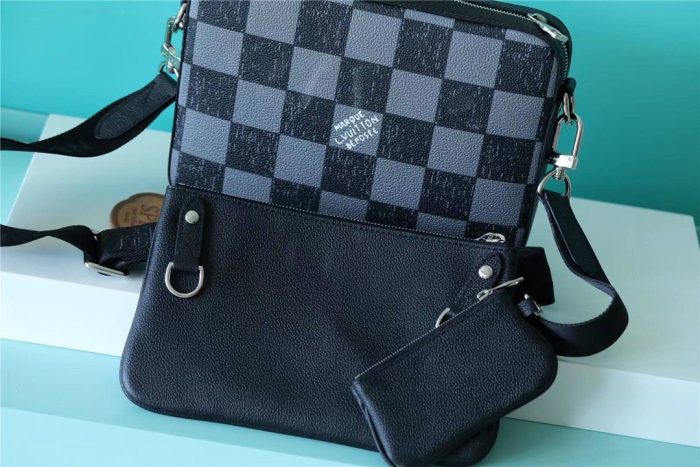 路易威登 Trio Messenger Damier Graphite 男士包袋、单肩包和斜挎包 9.5 英寸/25 厘米 LV N80401