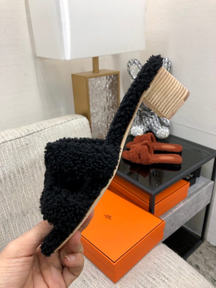 Hermes Oasis 女式凉鞋黑色 1.97 英寸/5 厘米