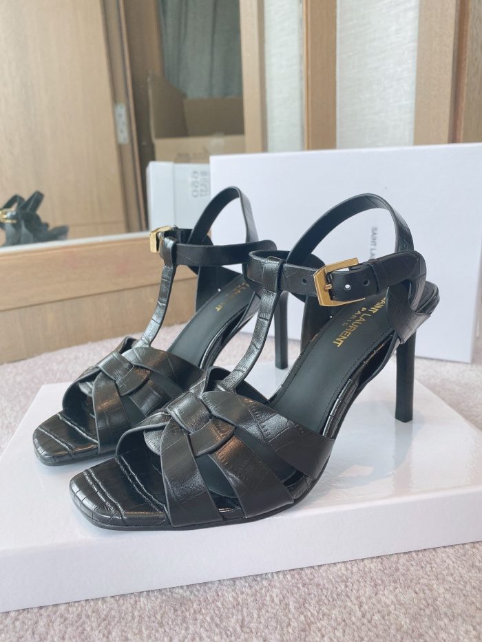 Saint Laurent 女士致敬凉鞋黑色 YSL 6206731YQ001000