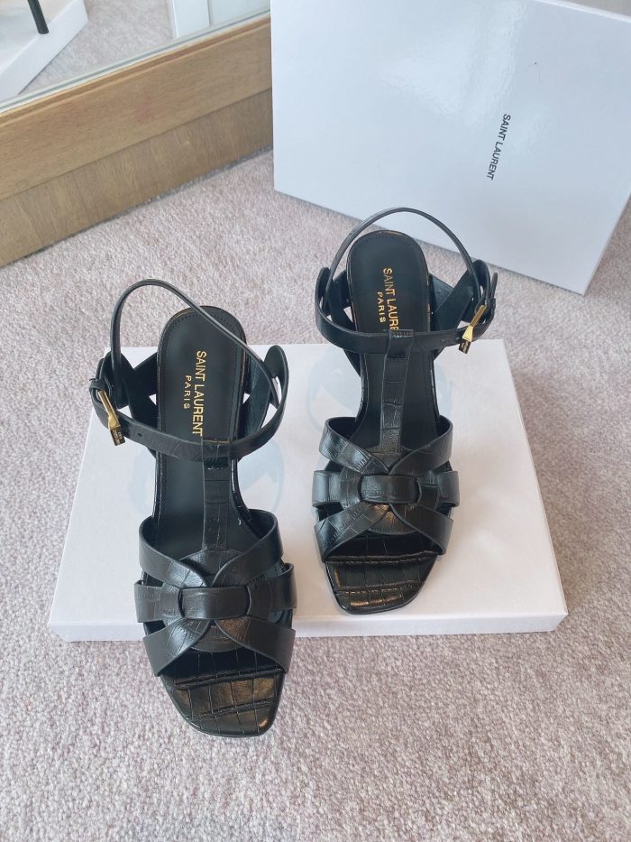 Saint Laurent 女士致敬凉鞋黑色 YSL 6206731YQ001000