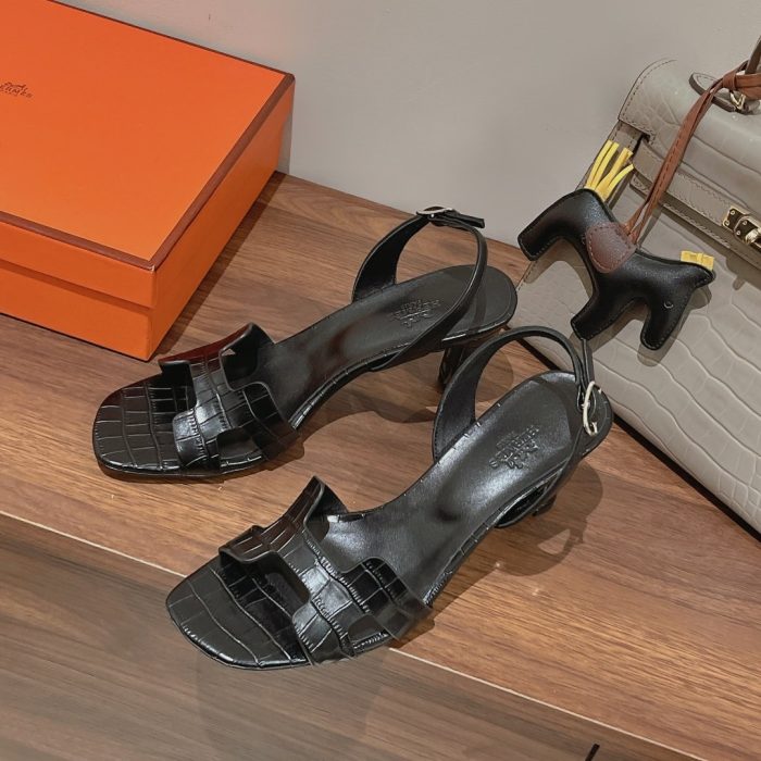 Hermes Eternite 女式凉鞋黑色 2.7 英寸/7 厘米