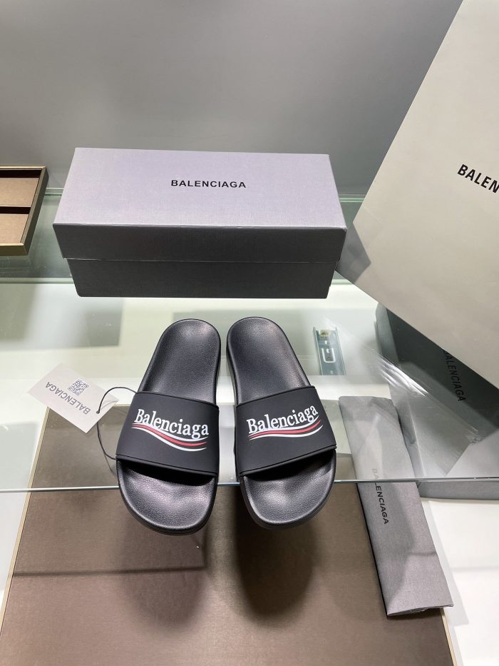 Balenciaga 男士泳池拖鞋黑色