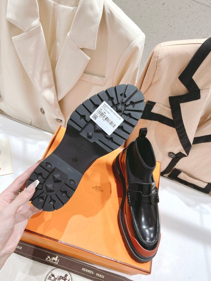 爱马仕 (Hermes) 女式连袜乐福鞋