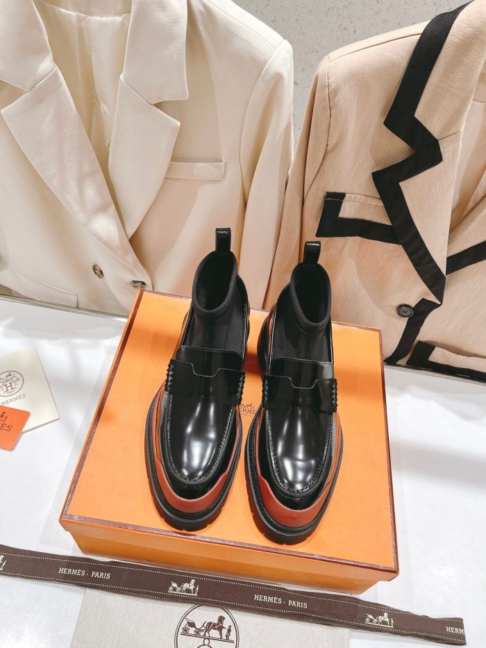 爱马仕 (Hermes) 女式连袜乐福鞋