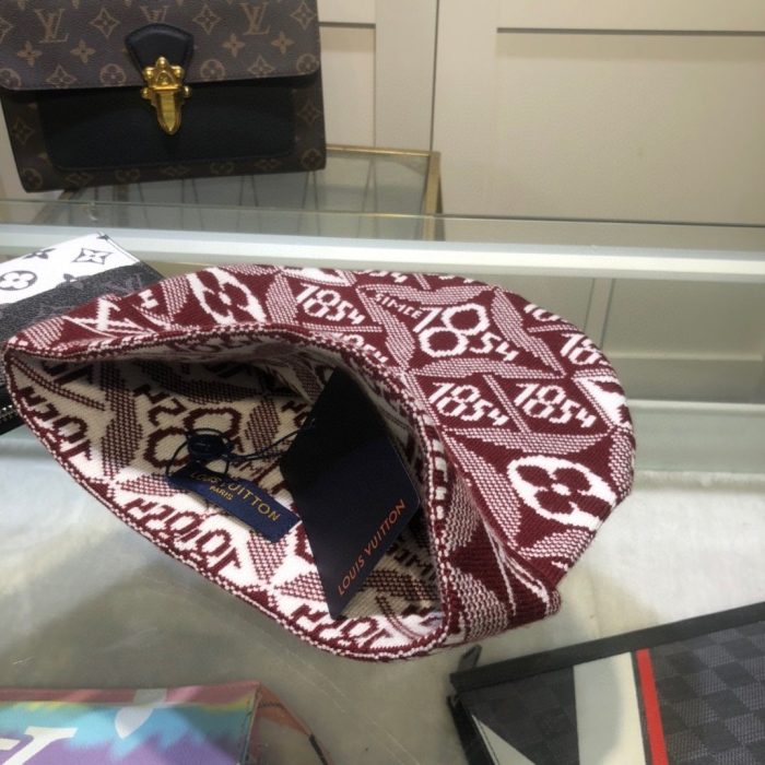 红色 LV 头饰 Louis Vuitton 毛线帽