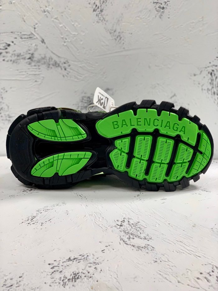 Balenciaga Track.2 男士黑色透明鞋底运动鞋