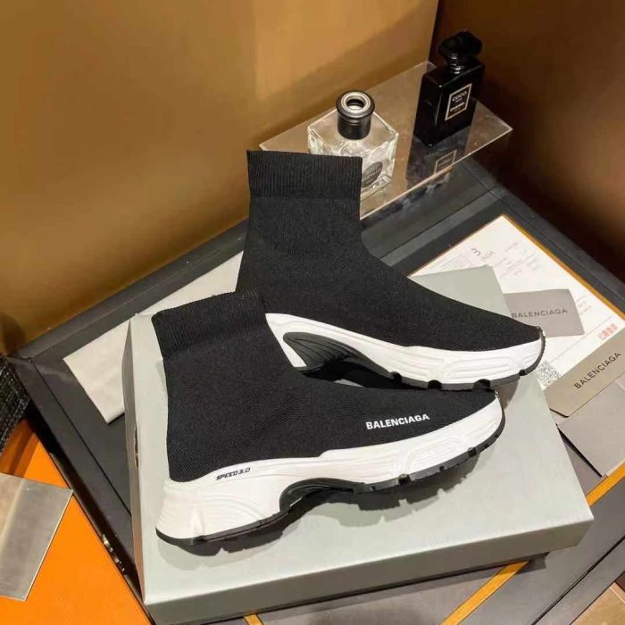 Balenciaga 男士速度训练鞋黑色 645056W2DBP1013