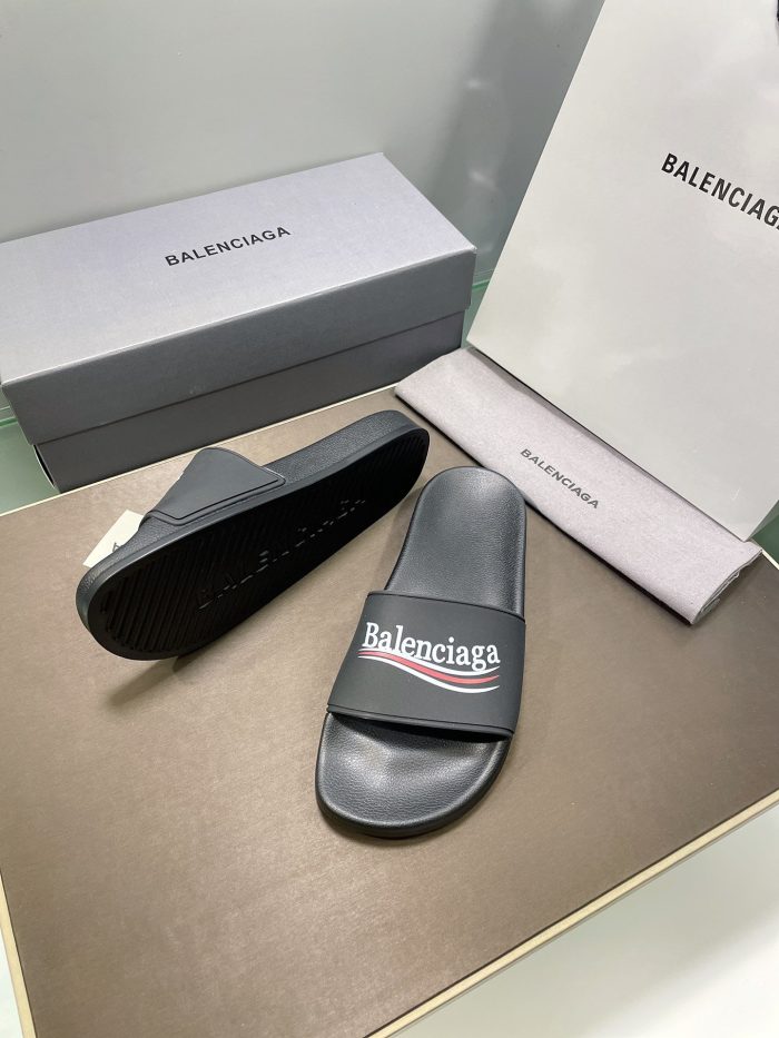 Balenciaga 男士泳池拖鞋黑色