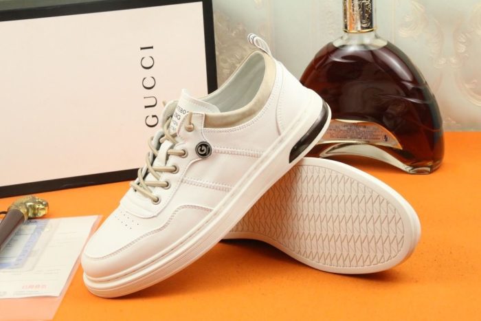 界首 x Gucci 男士运动鞋 透气春秋冬季 白色 米色 男士