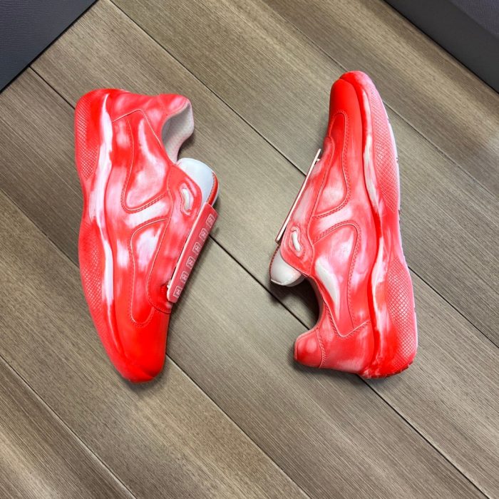 Prada Cass x Prada 美洲杯“Sust4in”男士运动鞋龙卷风红色 1.4 英寸/35 毫米 PRD PSO906_3LLN_F03AF