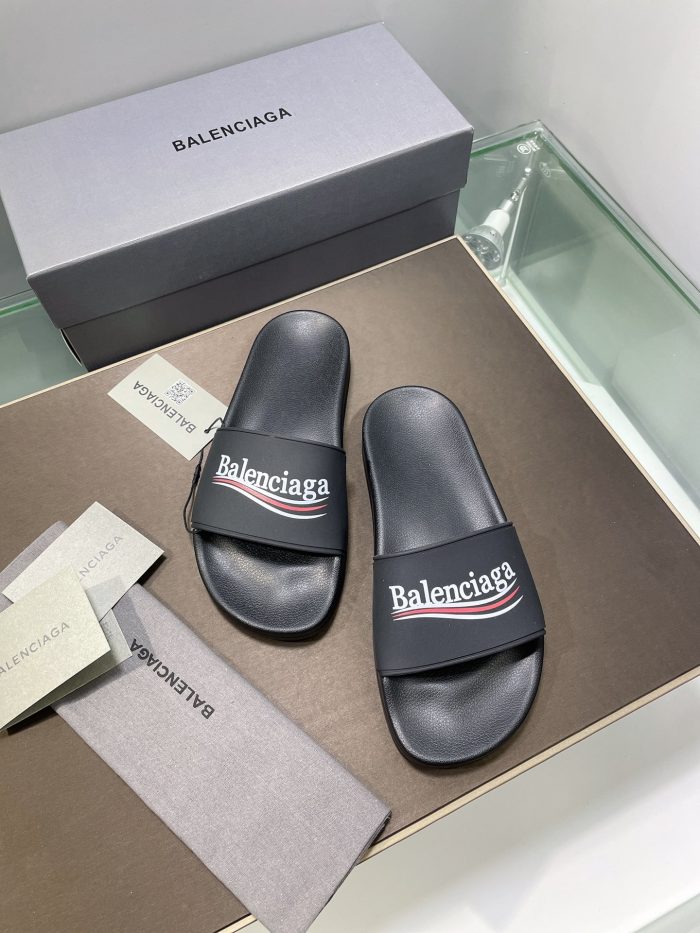 Balenciaga 男士泳池拖鞋黑色