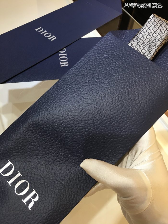 Dior Oblique 领带 灰色和黑色真丝 Dior 男士领带 93C1046A0121_C978