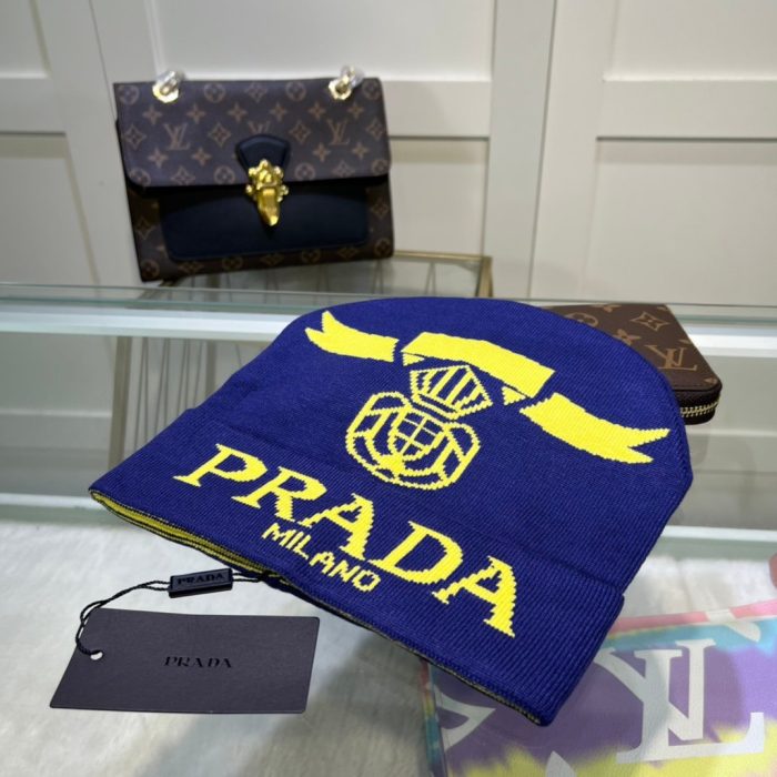 Prada 蓝色无檐小便帽