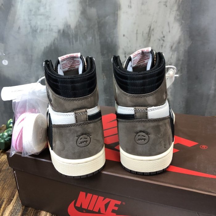 Travis Scott x Nike Air Jordan 1 Retro High OG Mocha 和白色女式运动鞋，女鞋