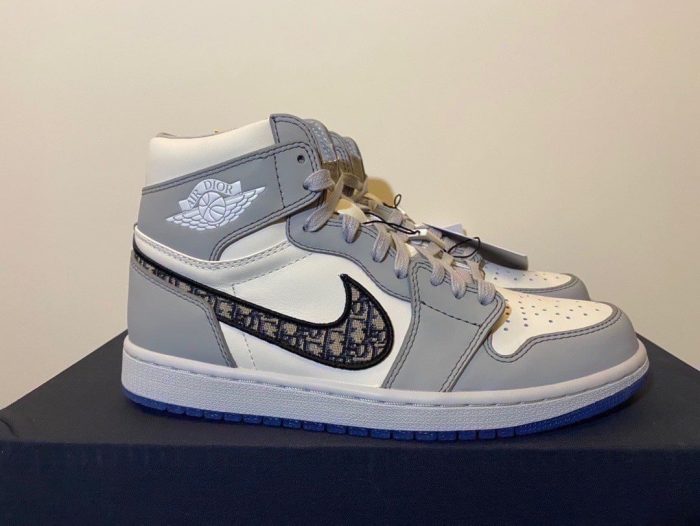 Nike Dior x Air Jordan 1 High OG Wolf Grey/Sail/Photon Dust/White 女士，女鞋