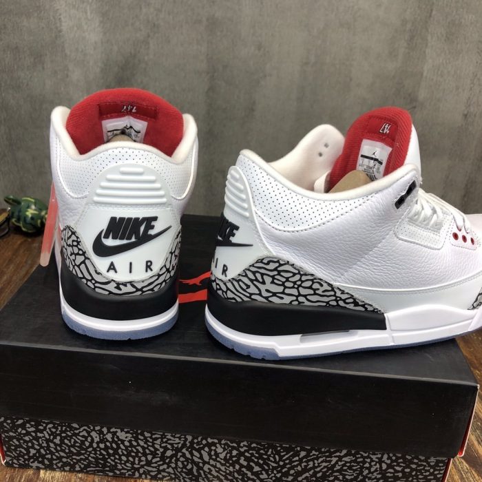 Nike Air Jordan 3 复古运动鞋高帮白色带大象印花运动鞋女式，女鞋