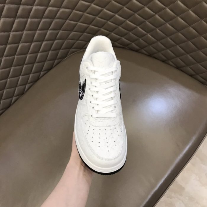 高仿Louis Vuitton 和 Virgil Abloh 设计的 Nike Air Force 1 男装白黑款，男鞋