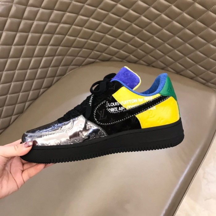 高仿Louis Vuitton 和 Virgil Abloh 设计的 Nike Air Force 1 银色/黑黄灰/托帕石蓝色男士、男鞋