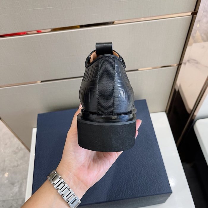 纪梵希 4G 图案系带德比鞋男士黑色 GVC