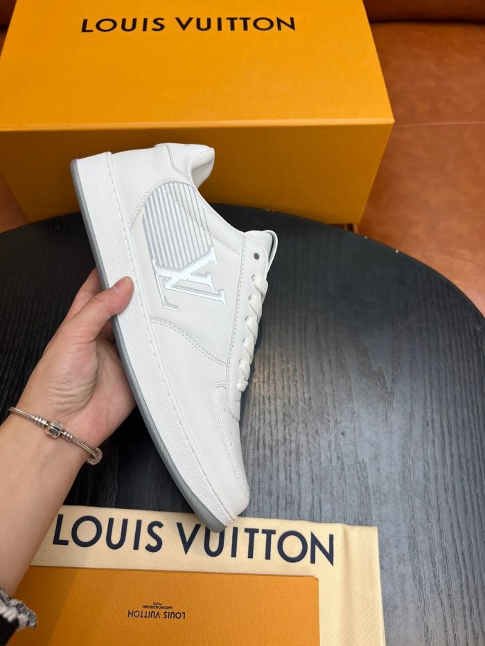 LV Rivoli 男士白色运动鞋