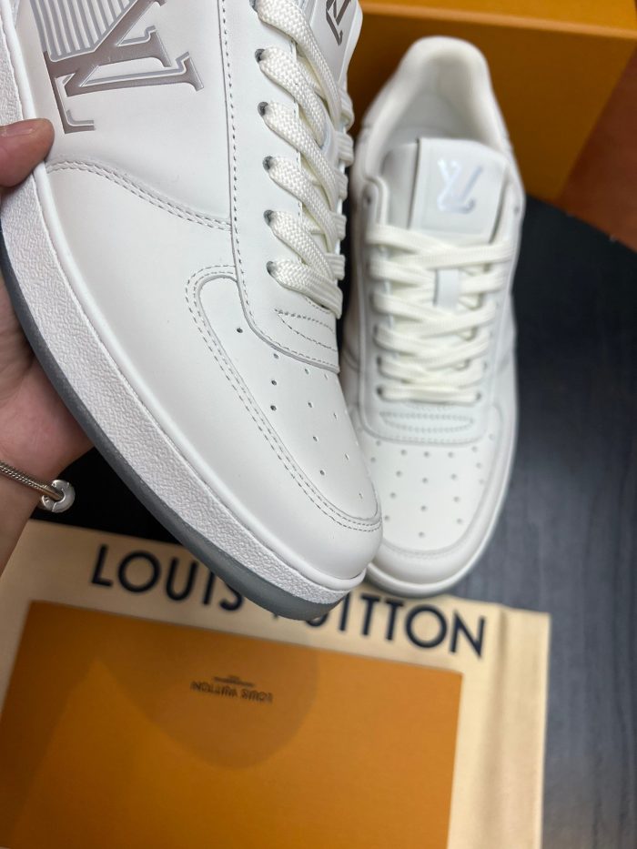 LV Rivoli 男士白色运动鞋