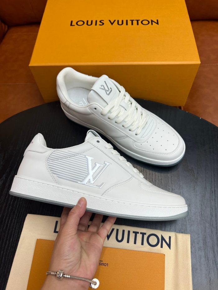 LV Rivoli 男士白色运动鞋