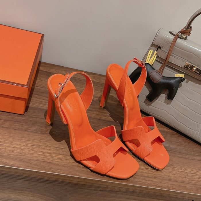 Hermes Ella 女式凉鞋 橙色 4.1 英寸/10.5 厘米