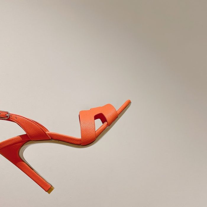 Hermes Ella 女式凉鞋 橙色 4.1 英寸/10.5 厘米