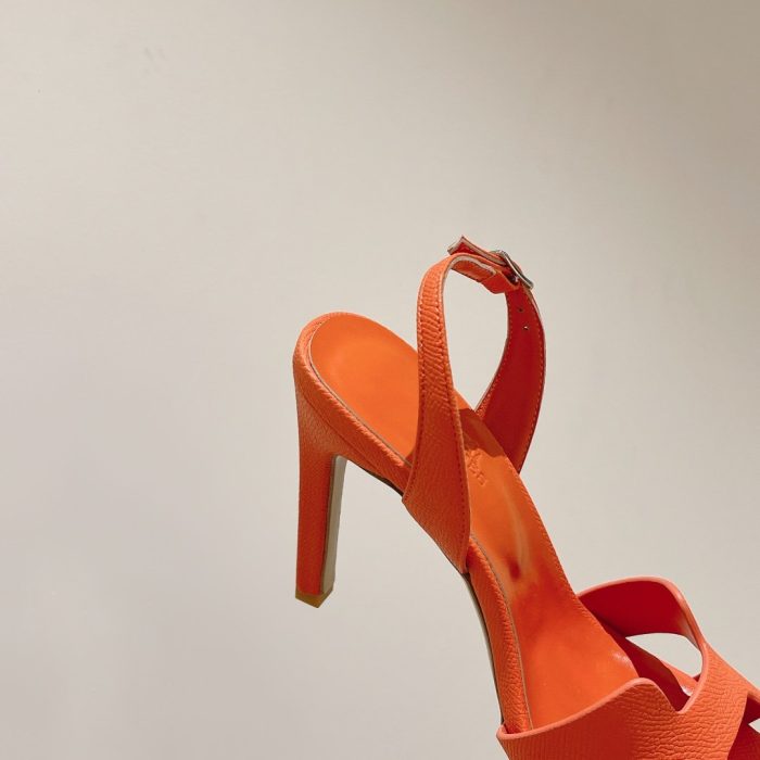 Hermes Ella 女式凉鞋 橙色 4.1 英寸/10.5 厘米